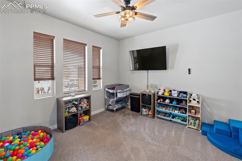 Image 5 of 50: Office