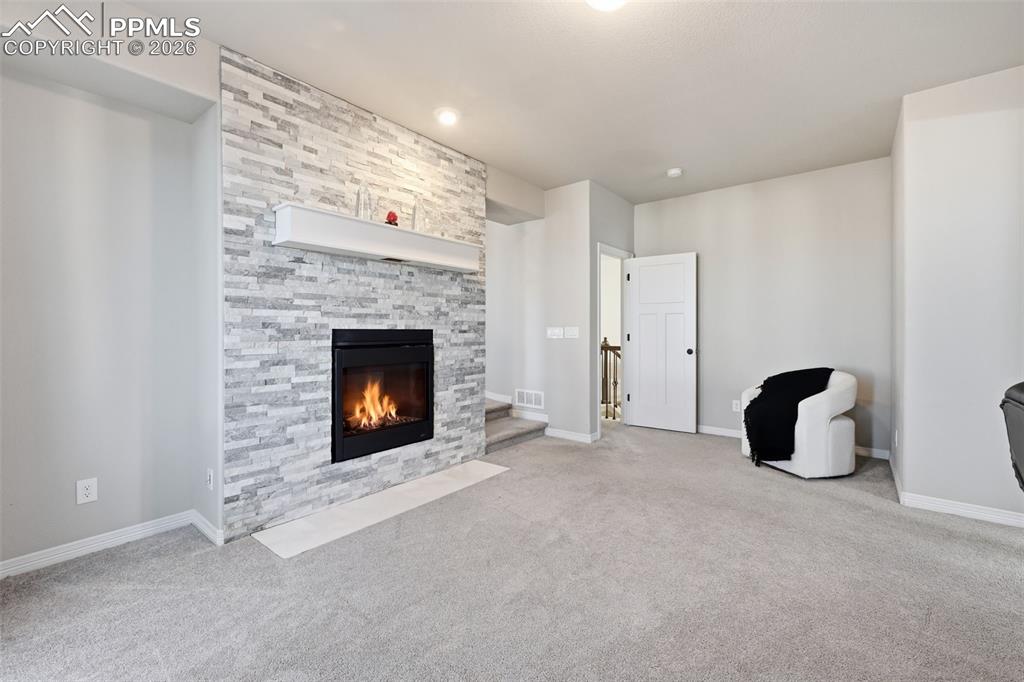 Image 20 of 42: Sitting Room