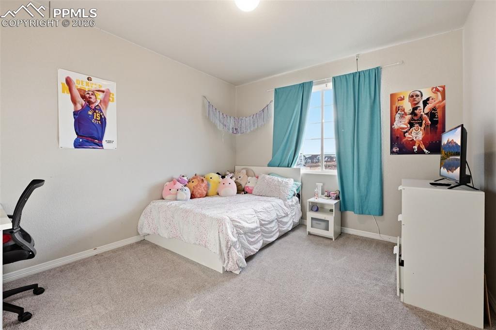 Image 26 of 42: Bedroom