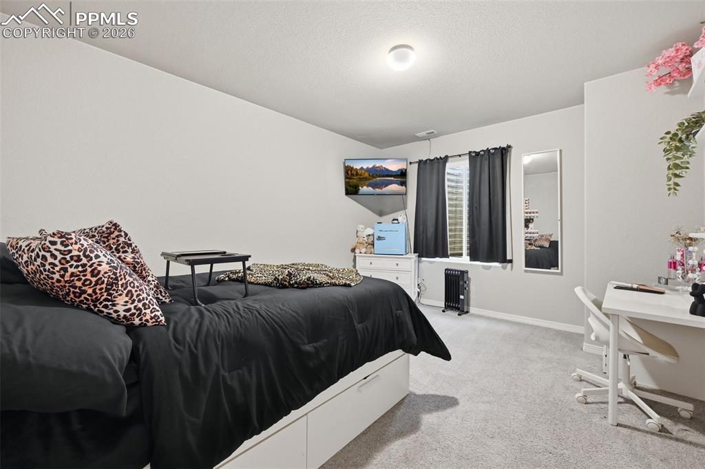 Image 36 of 42: Bedroom