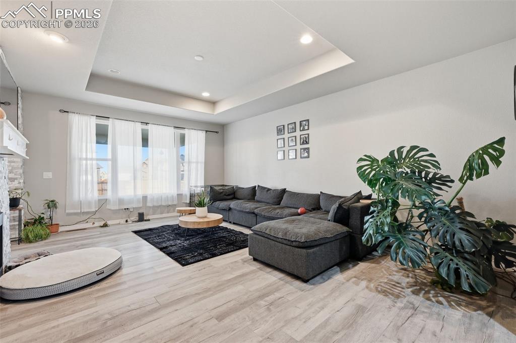 Image 8 of 42: Living Room