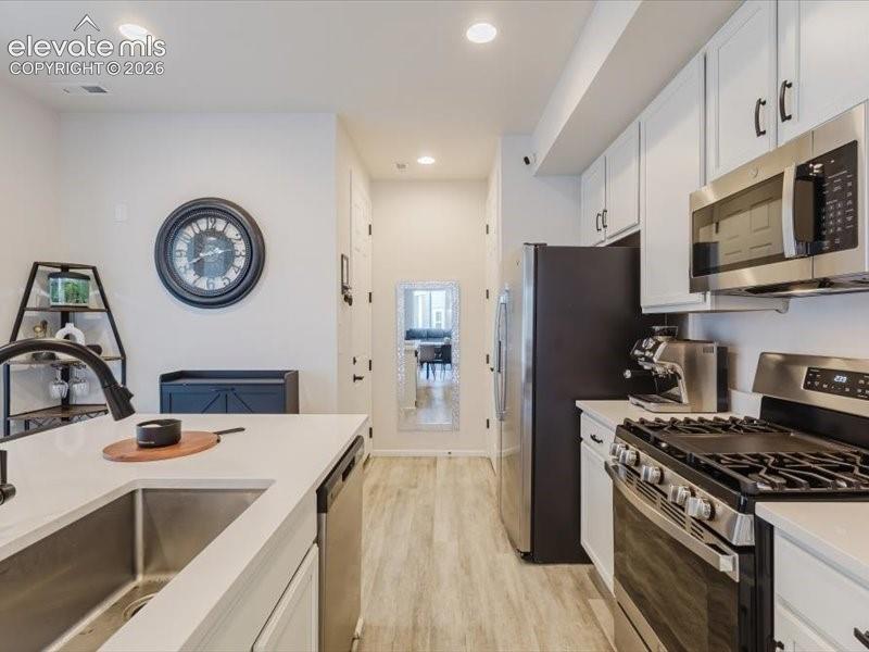 Image 12 of 35: Kitchen