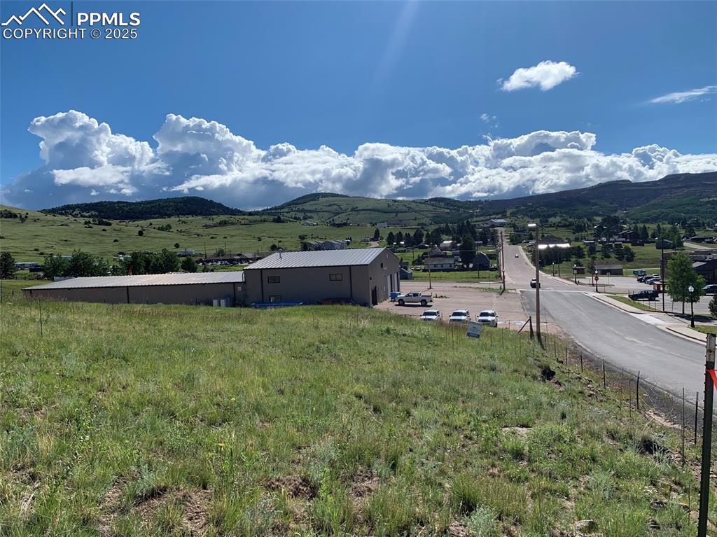 Image 7 of 13: View to the E