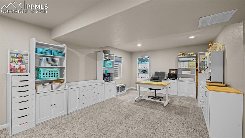 Image 15 of 40: Office