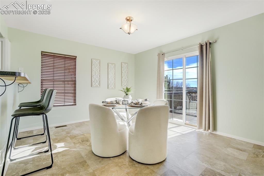 Image 7 of 43: Dining Area