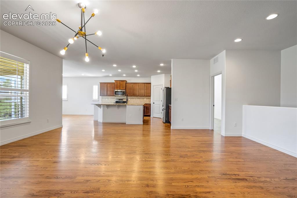 Image 6 of 50: Great Room
