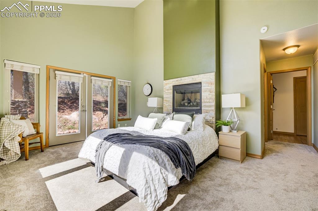 Image 22 of 50: Master Bedroom