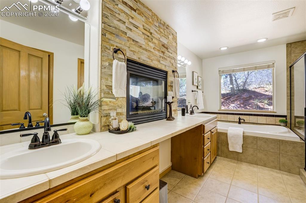 Image 25 of 50: Master Bathroom