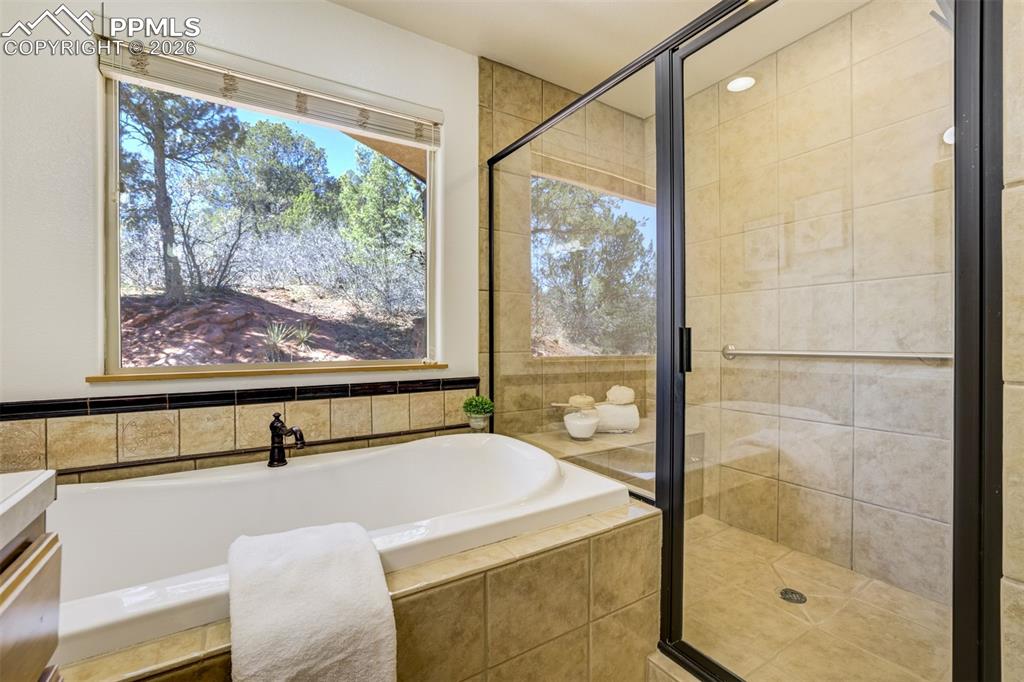 Image 25 of 50: Master Bathroom