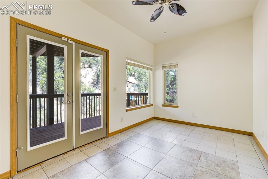 Image 35 of 50: 3rd Bedroom