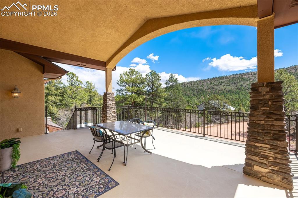 Image 46 of 50: Patio