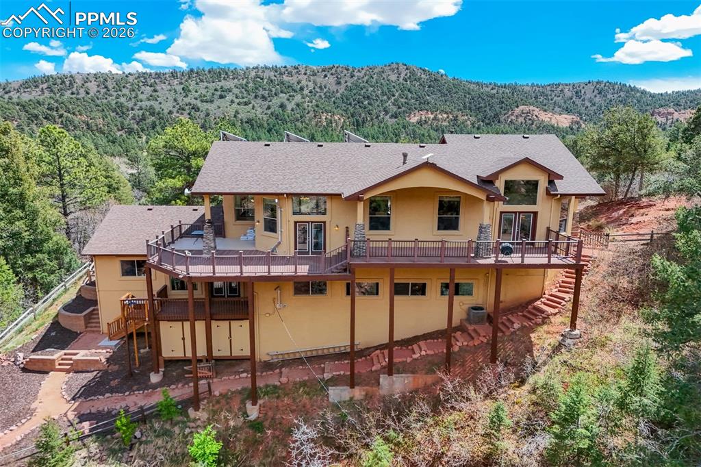 Image 50 of 50: Back of Structure