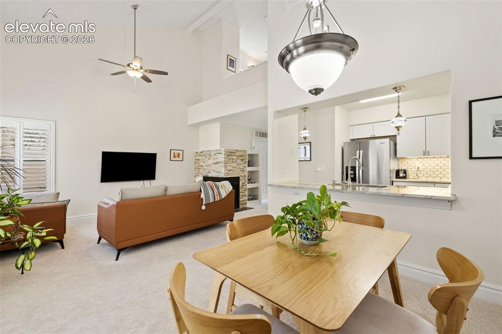 Image 13 of 28: Dining Area