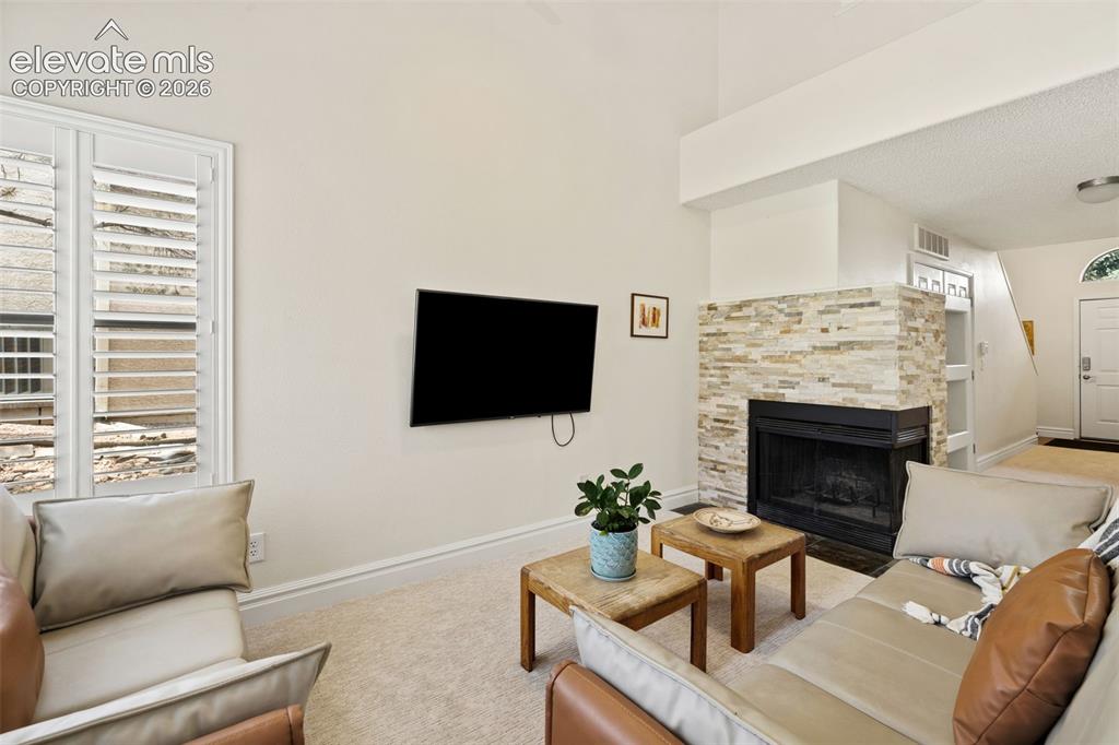 Image 6 of 28: Living Room