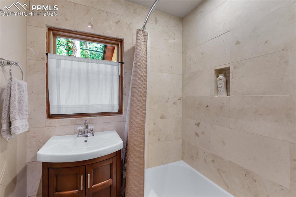 Image 37 of 48: Master Bathroom