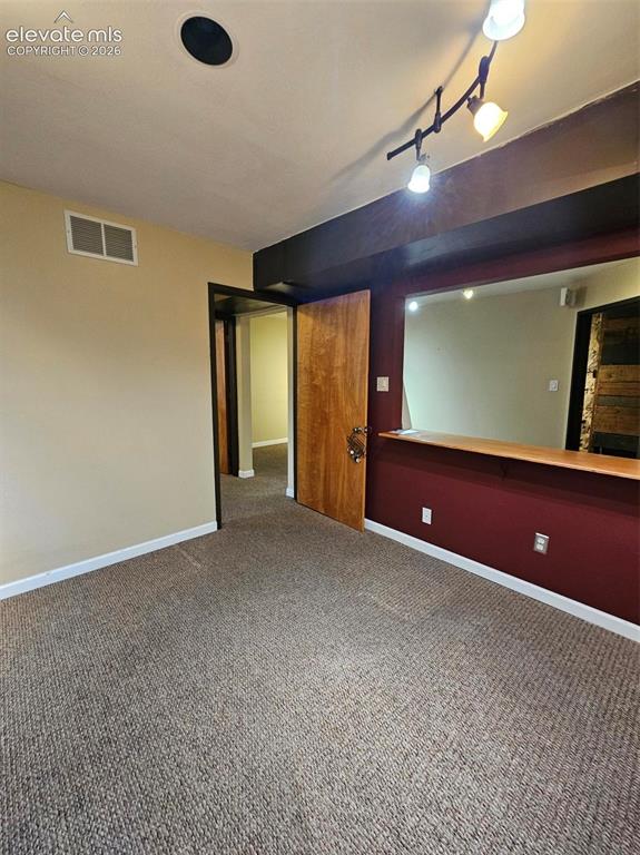 Image 3 of 13: Reception area
