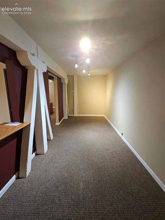 Image 4 of 13: Reception area