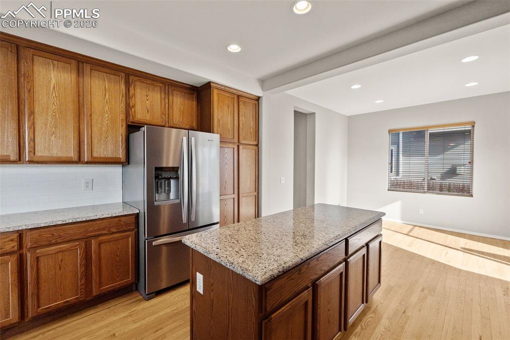 Image 11 of 50: Kitchen