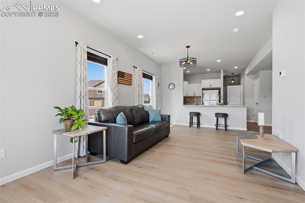 Image 6 of 32: Living Room