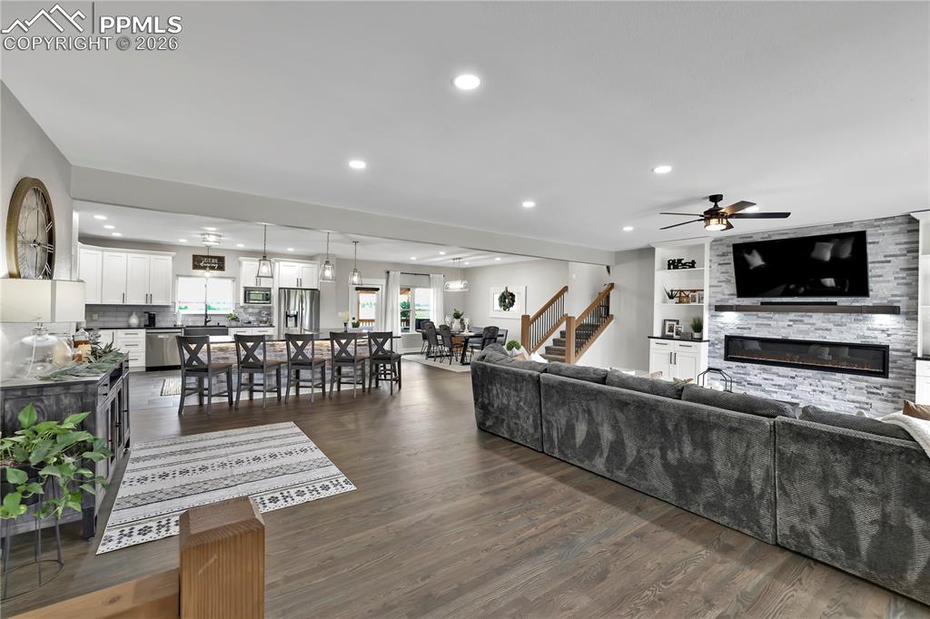 Image 5 of 46: You will be stunned when you walk in the open floor plan main living! 