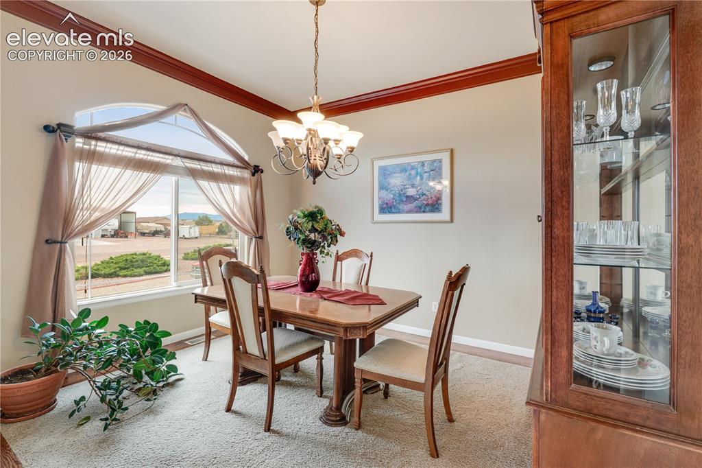 Image 5 of 25: Formal Dining Area