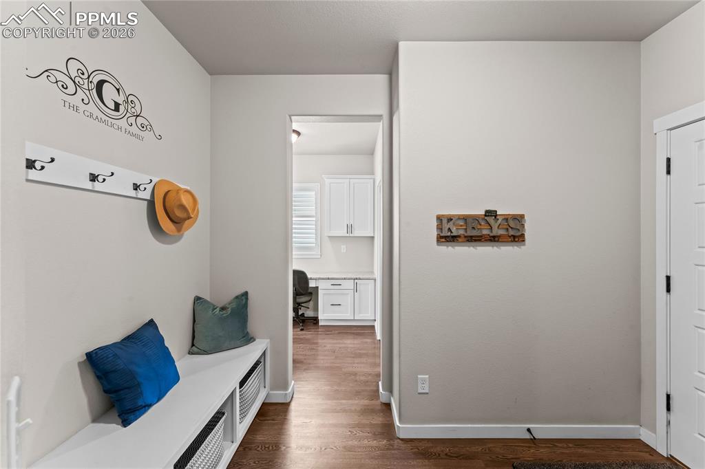 Image 21 of 50: Mud Room