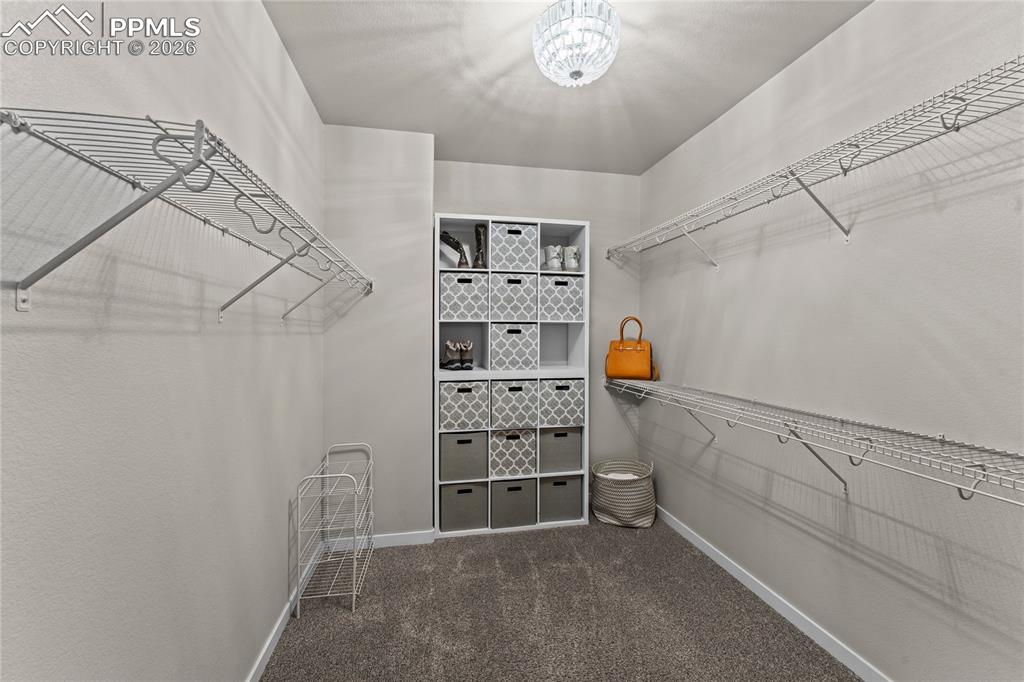 Image 24 of 50: Closet