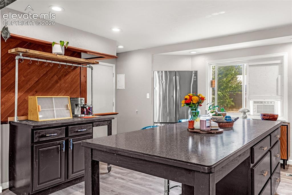 Image 13 of 38: Kitchen