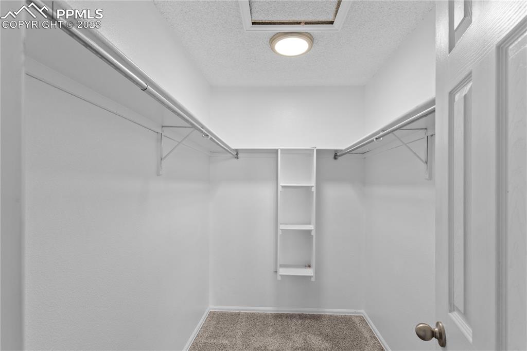 Image 14 of 33: Closet