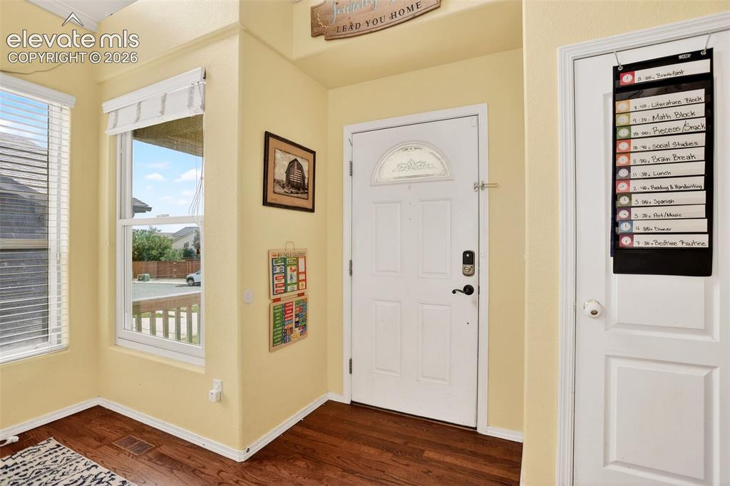 Image 15 of 46: Entry