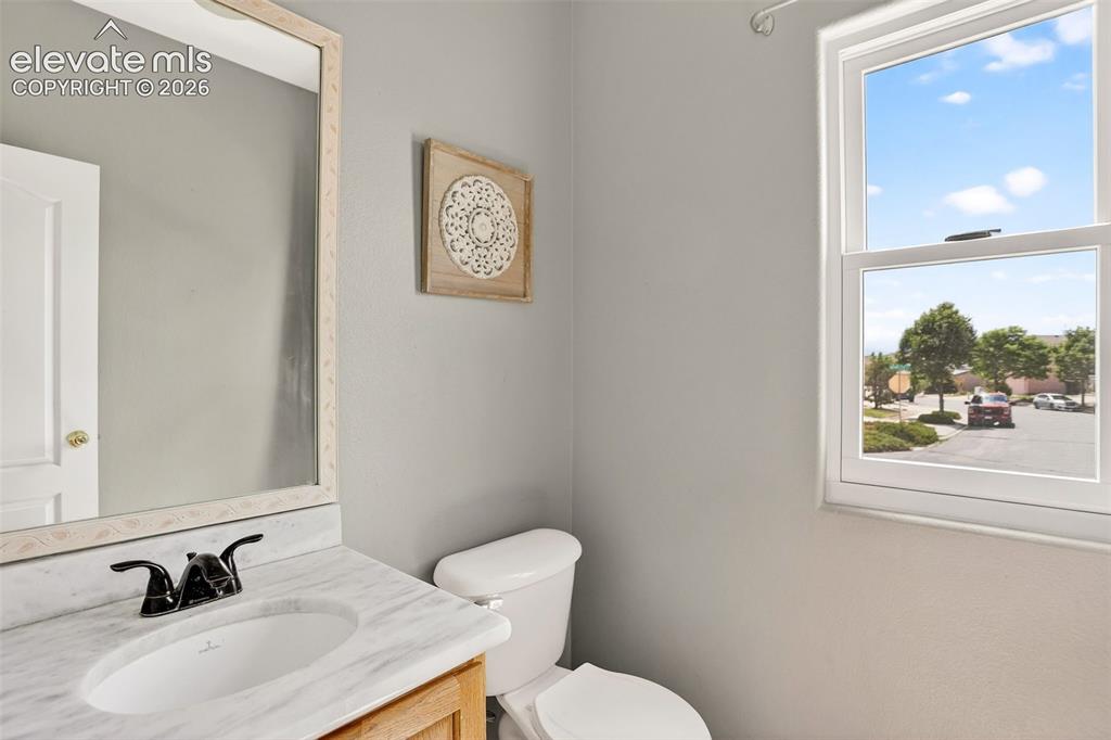Image 19 of 46: Bathroom
