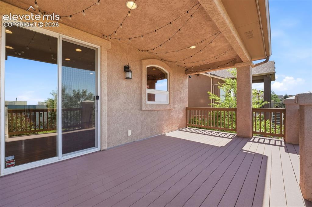 Image 43 of 49: Deck