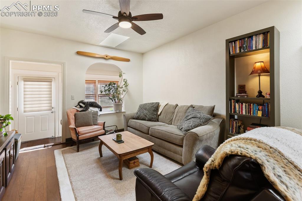 Image 8 of 37: Living room space with fantastic light and plenty of room to relax.