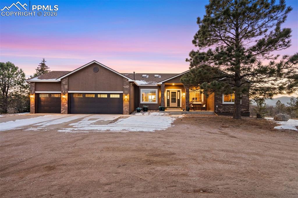 Image 10 of 50: Front of Structure