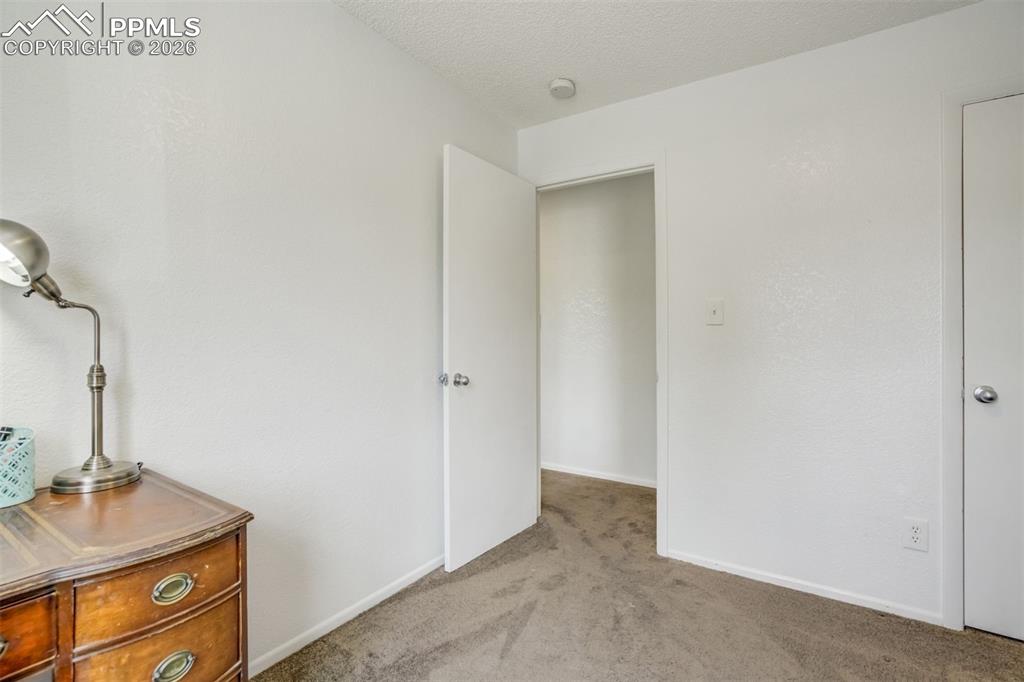 Image 27 of 44: Bedroom 3