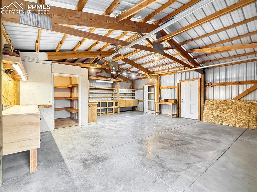 Image 39 of 39: Garage