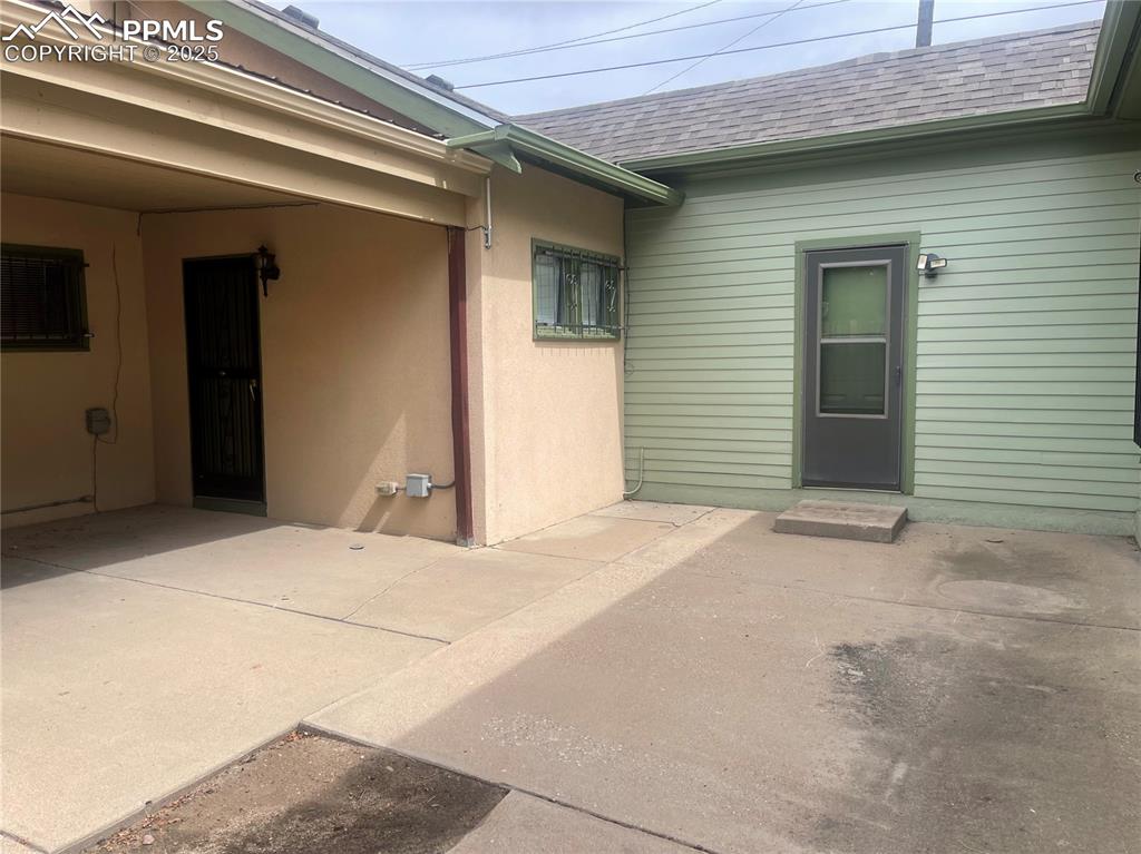 Image 38 of 39: Open Patio