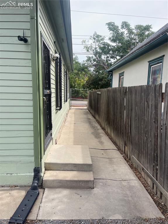 Image 8 of 39: Side of Structure