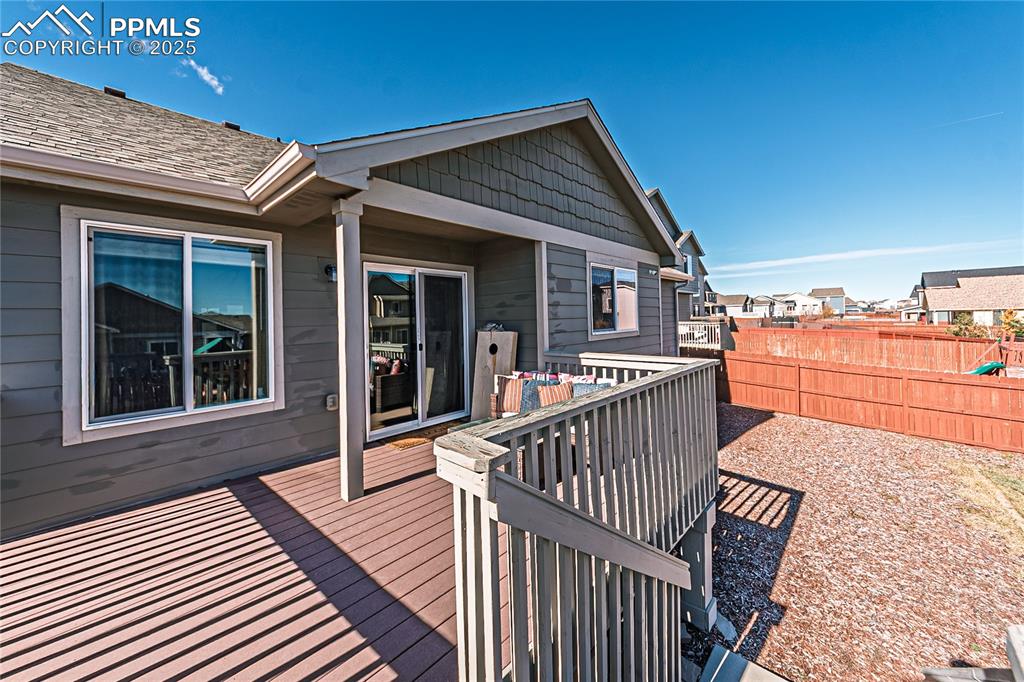 Image 33 of 38: Deck