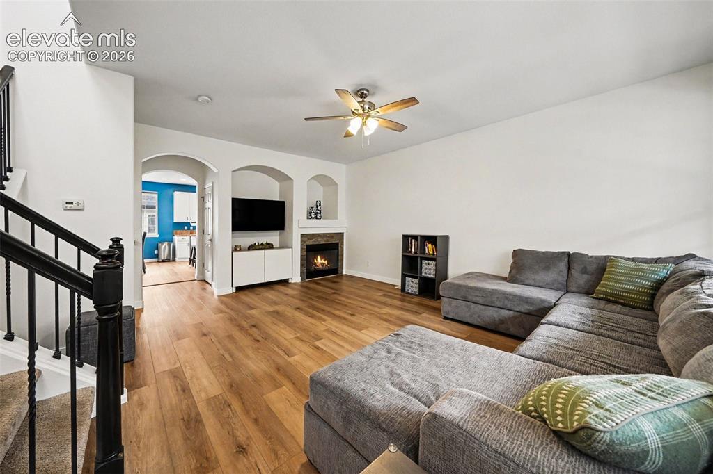 Image 4 of 26: Living Room