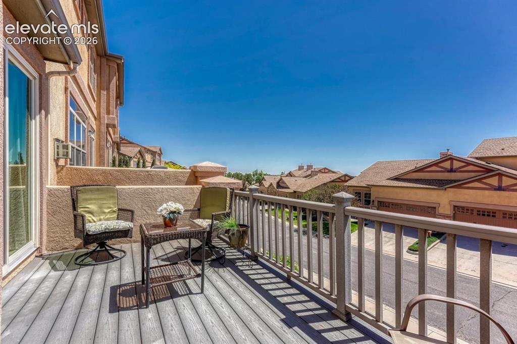 Image 19 of 41: Composite Deck facing west