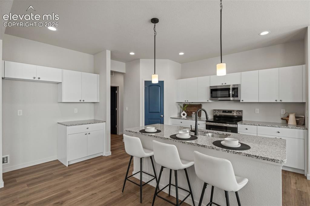 Image 12 of 42: Kitchen