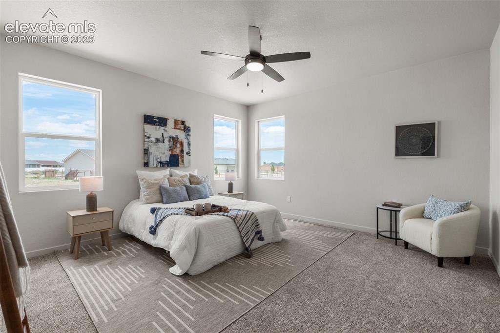 Image 19 of 42: Bedroom