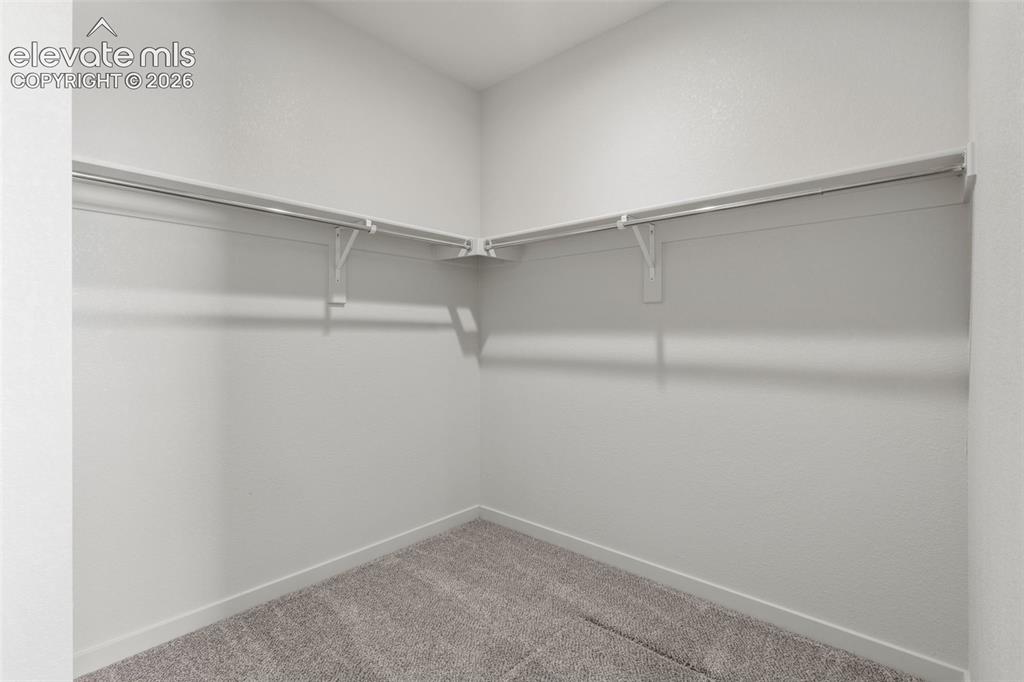 Image 24 of 42: Closet