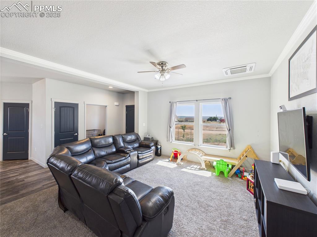 Image 7 of 40: Living Room