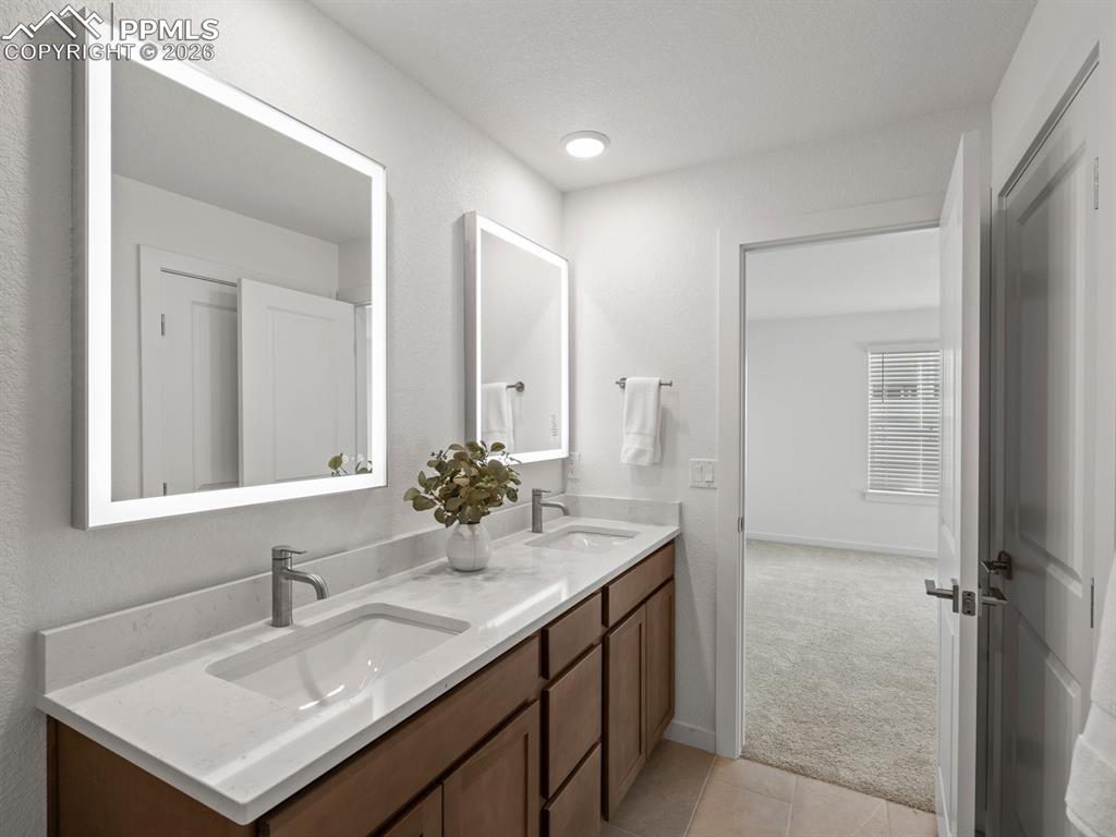 Image 17 of 31: Bathroom