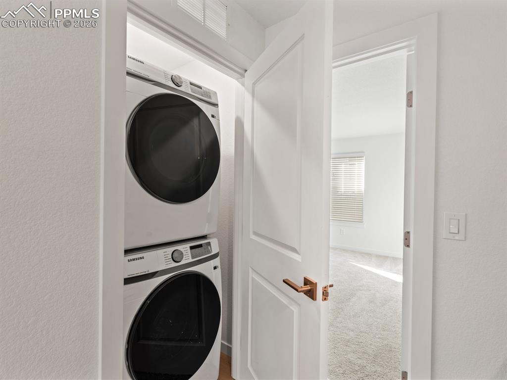 Image 20 of 31: Laundry