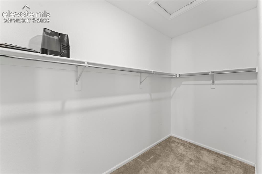 Image 28 of 35: Walk-In Closets