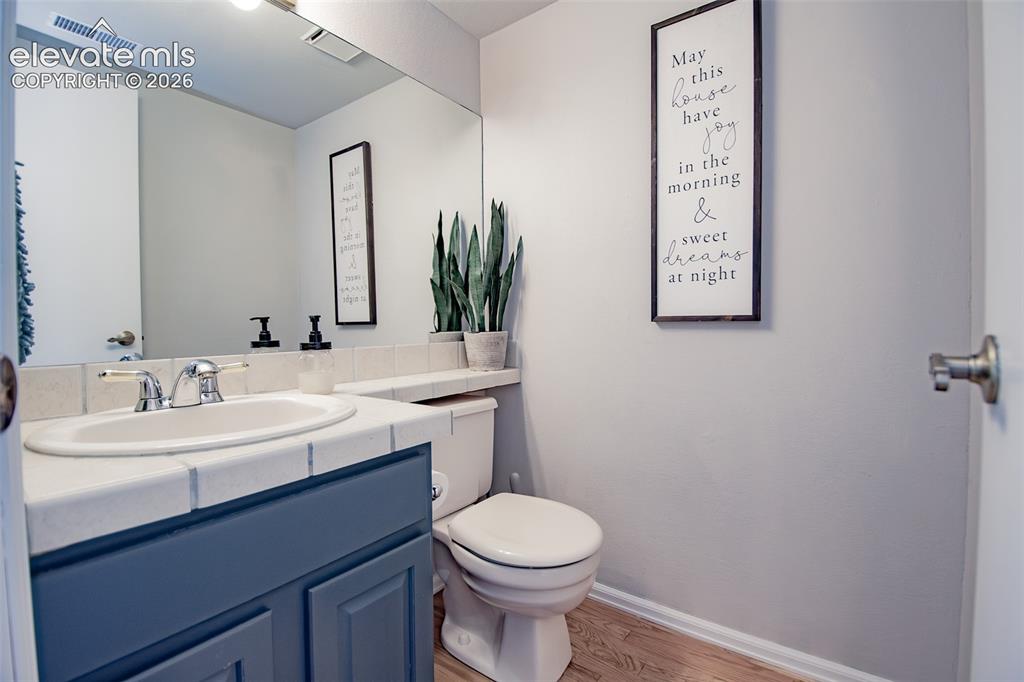 Image 17 of 49: Bathroom