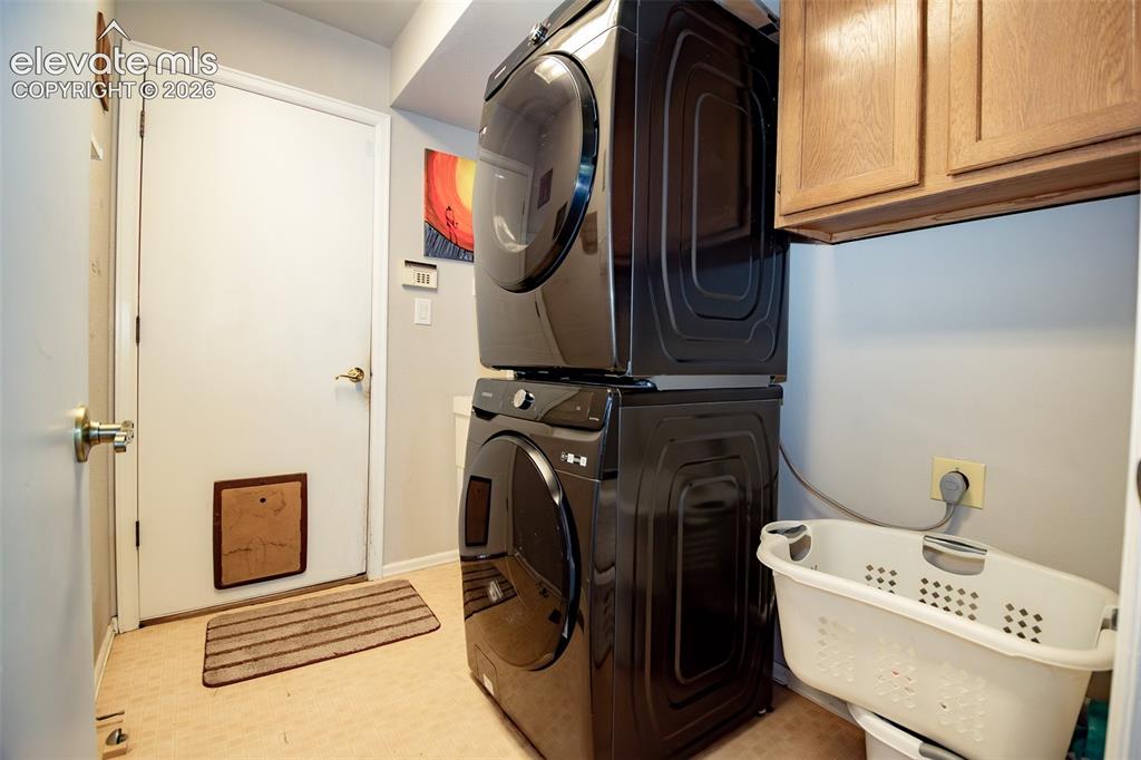 Image 18 of 49: Laundry